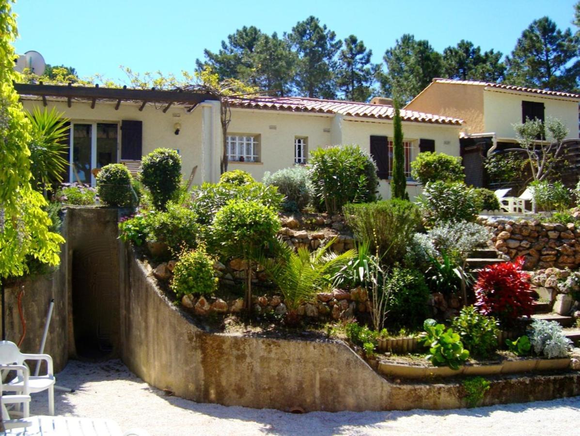 Maison Charmante A Sainte-Maxime Avec Piscine Partageeヴィラ エクステリア 写真